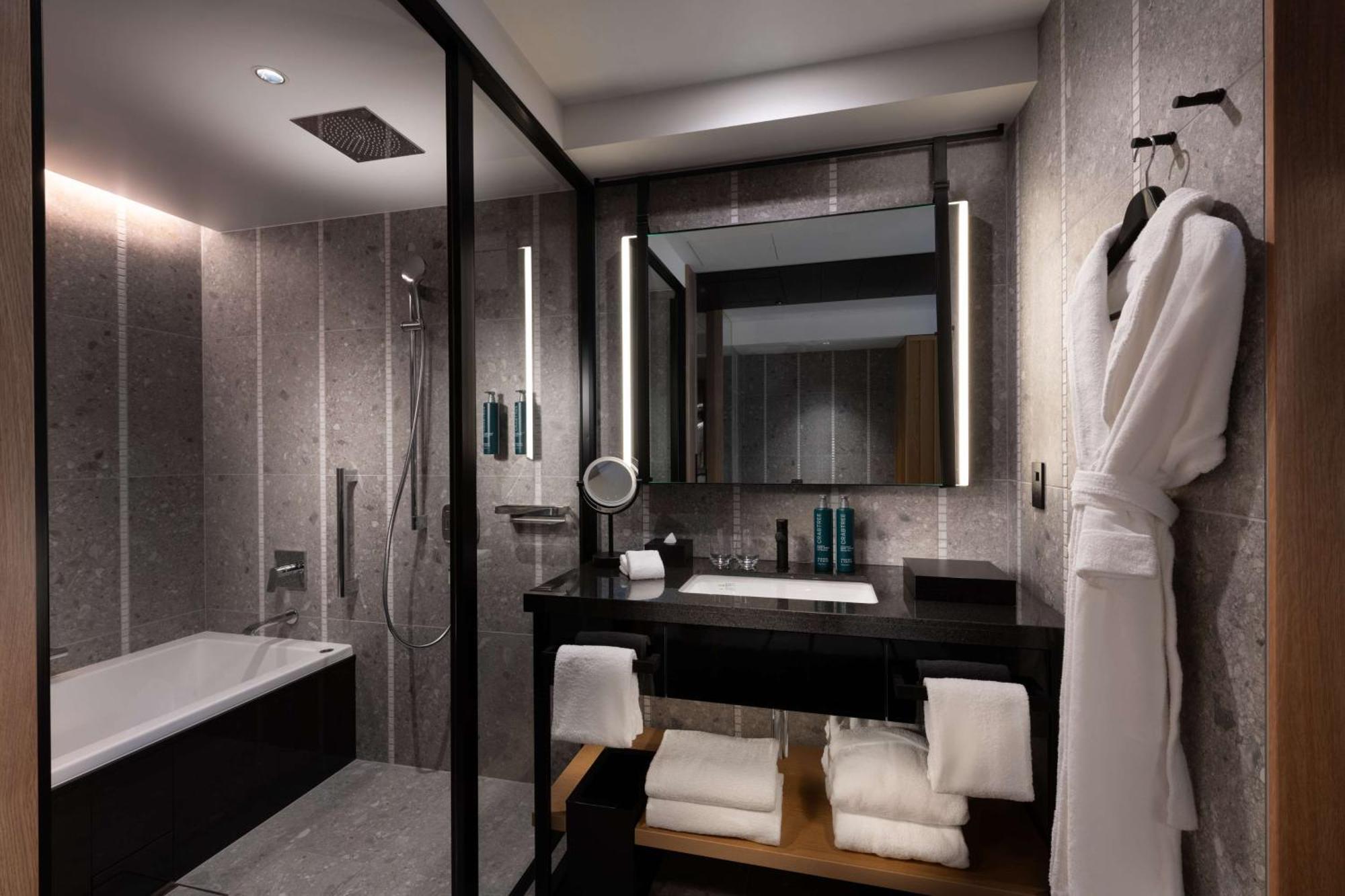 فندق Hilton كيوتو المظهر الخارجي الصورة